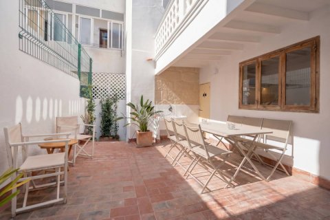 Townhouse in Mahon, Menorca, Spain 4 bedrooms, 199 sq.m. No. 183179