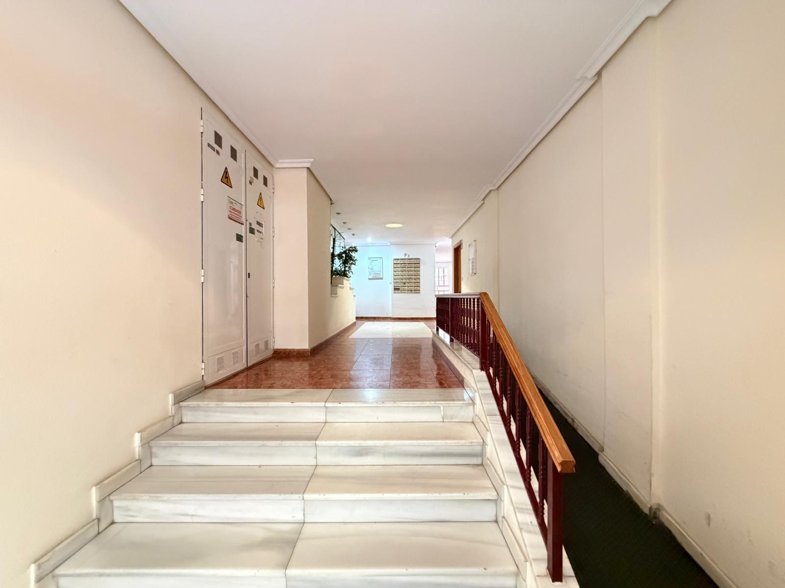 Appartamento a Torrevieja, Alicante, Spagna 1 camera da letto, 48 mq. N° 182929