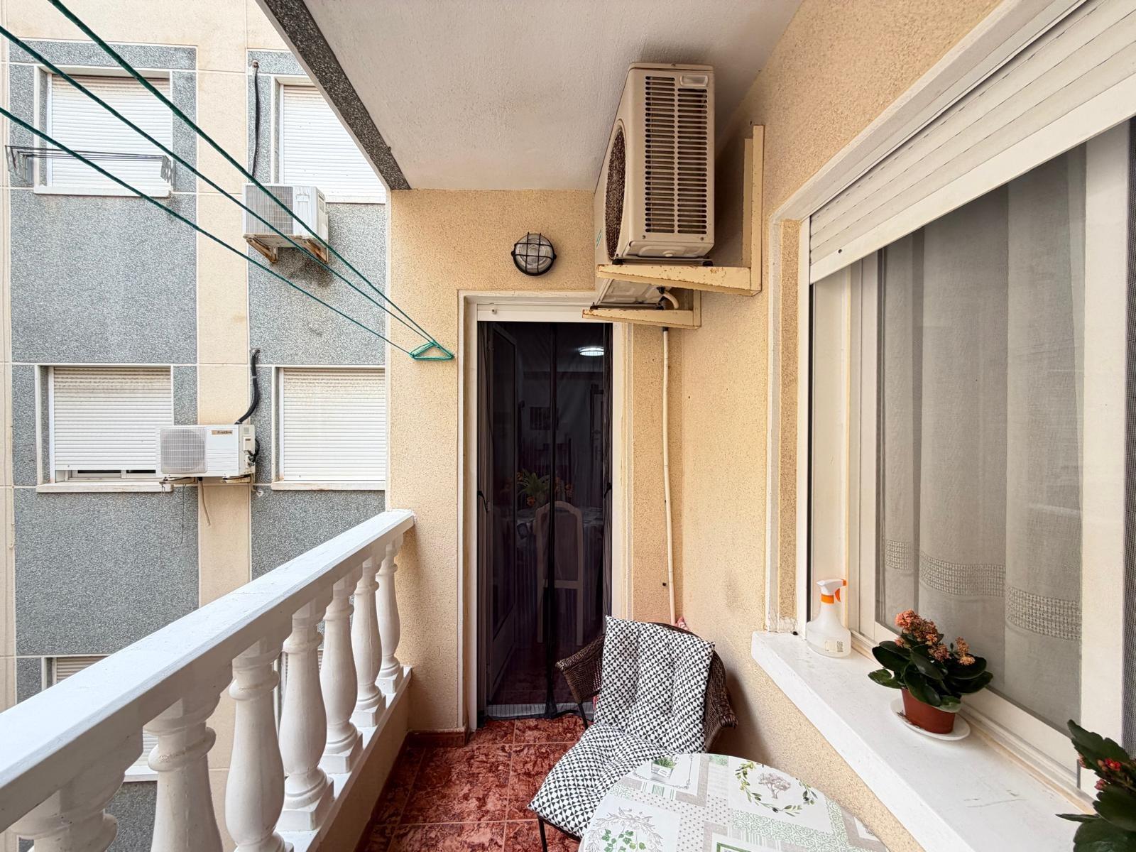 Appartamento a Torrevieja, Alicante, Spagna 1 camera da letto, 48 mq. N° 182929