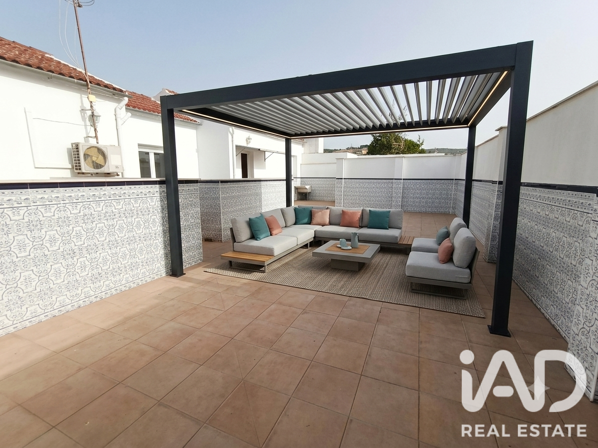 Townhouse in Lucena, Cordoba, Spain 4 bedrooms, 544 sq.m. No. 192138