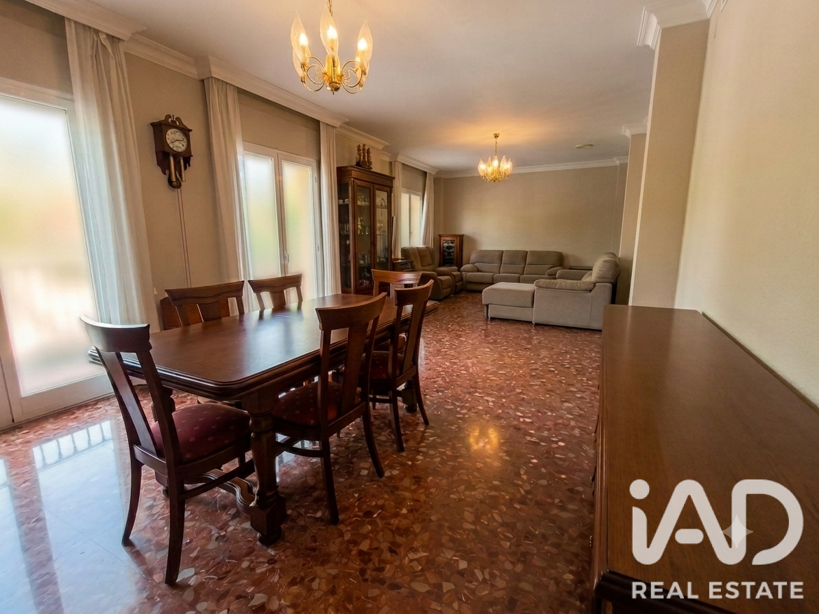 Townhouse in Lucena, Cordoba, Spain 4 bedrooms, 544 sq.m. No. 192138