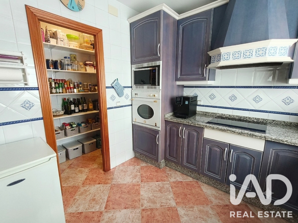 Townhouse in Lucena, Cordoba, Spain 4 bedrooms, 544 sq.m. No. 192138