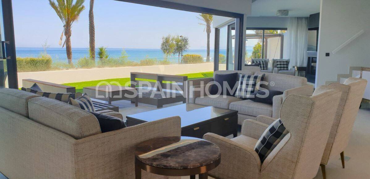 Villa in Estepona, Malaga, Spanien 3 Schlafzimmer, 309 m2 Nr. 155330