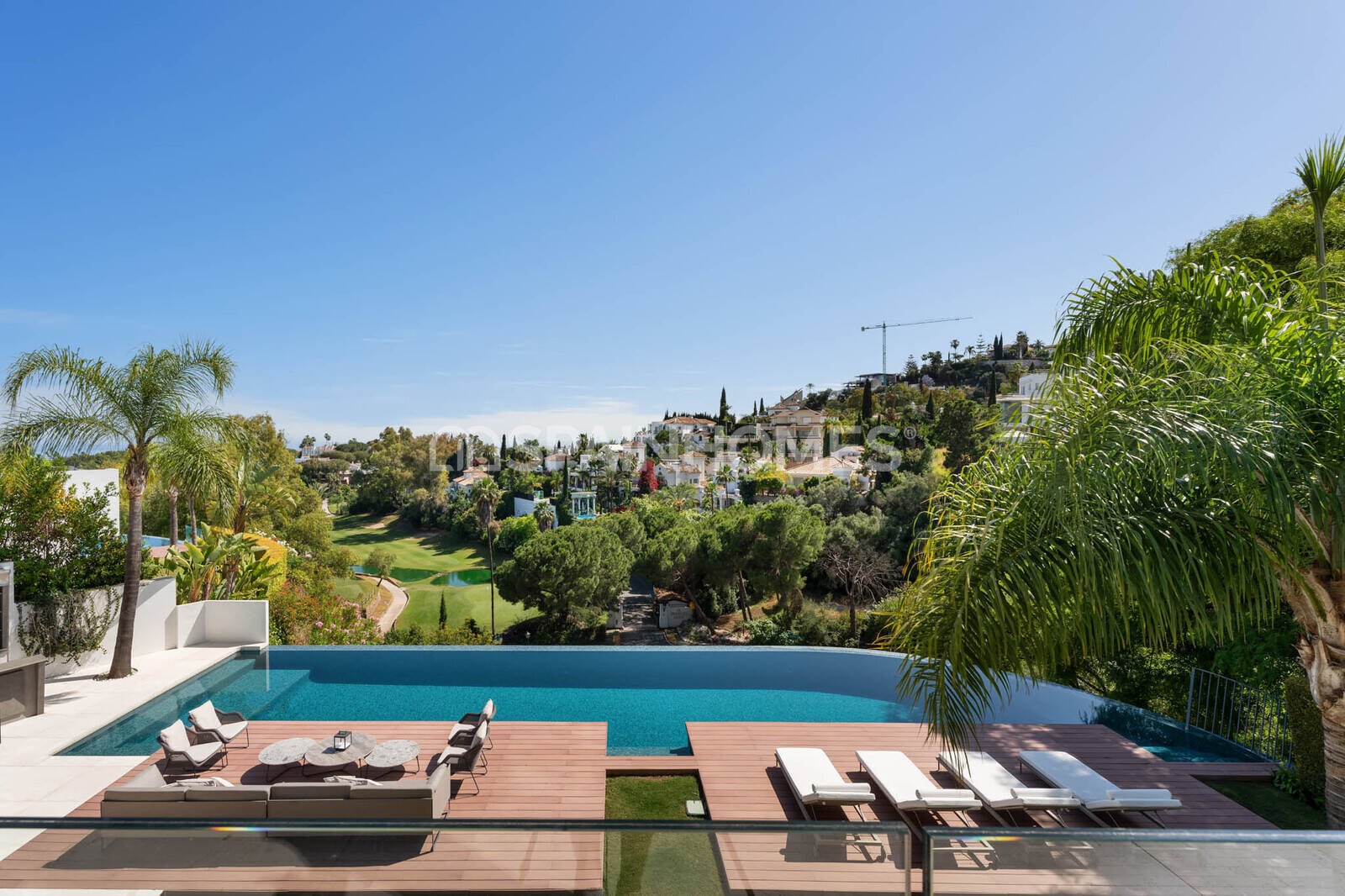 Villa in Benahavis, Malaga, Spanien 6 Schlafzimmer, 737 m2 Nr. 155333