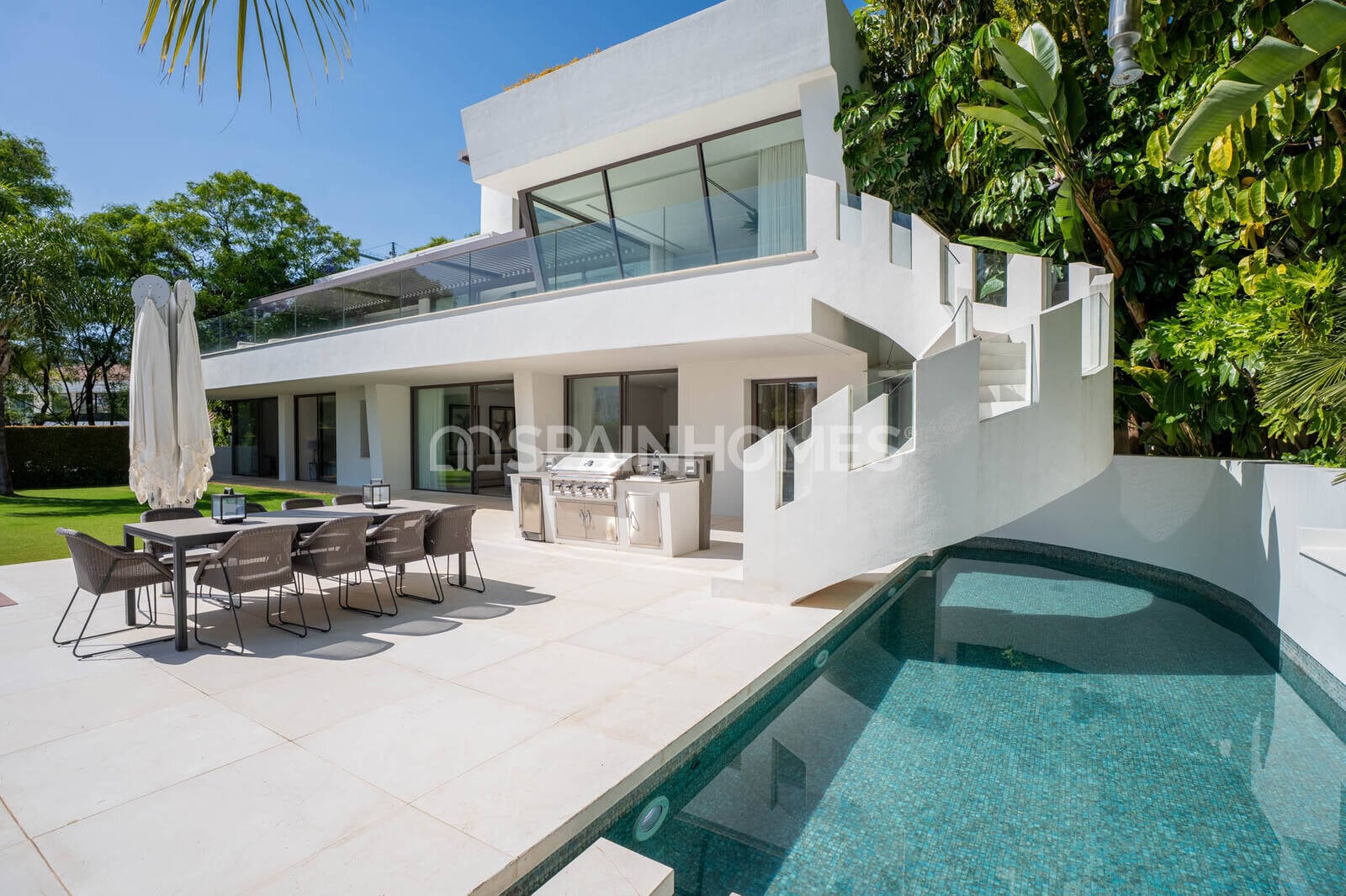 Villa in Benahavis, Malaga, Spanien 6 Schlafzimmer, 737 m2 Nr. 155333