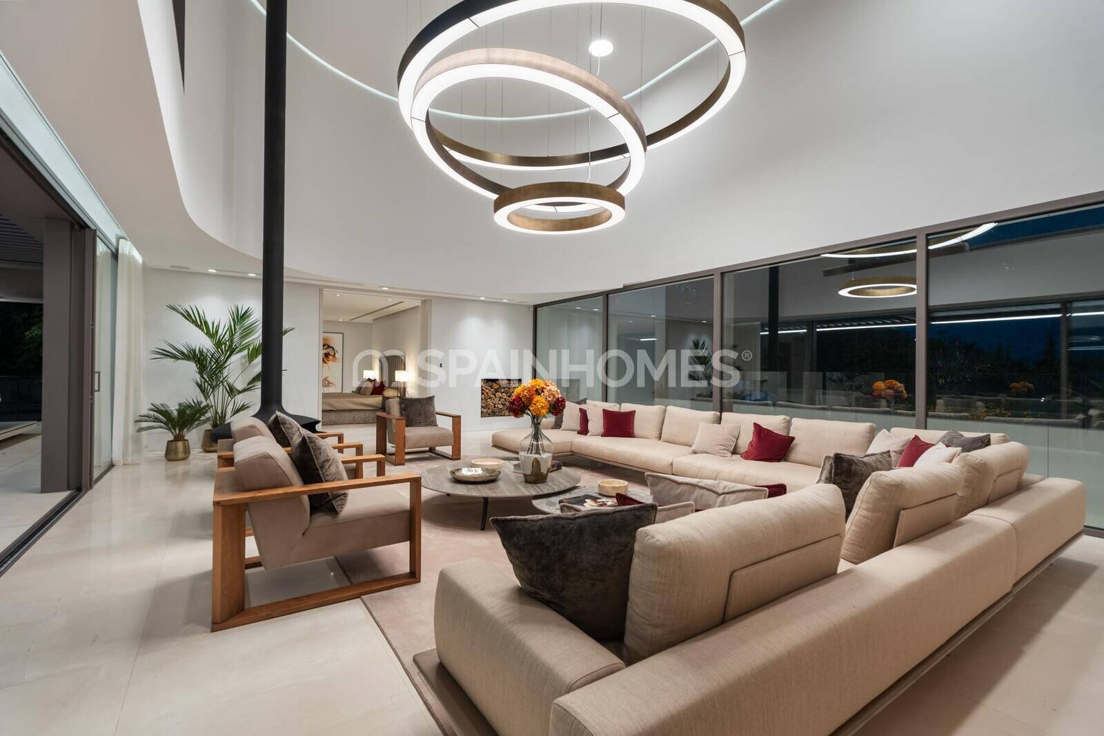 Villa in Benahavis, Malaga, Spanien 6 Schlafzimmer, 737 m2 Nr. 155333