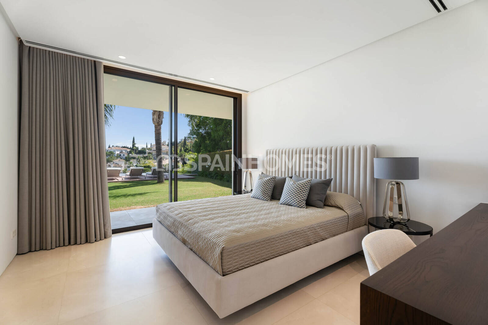 Villa in Benahavis, Malaga, Spanien 6 Schlafzimmer, 737 m2 Nr. 155333