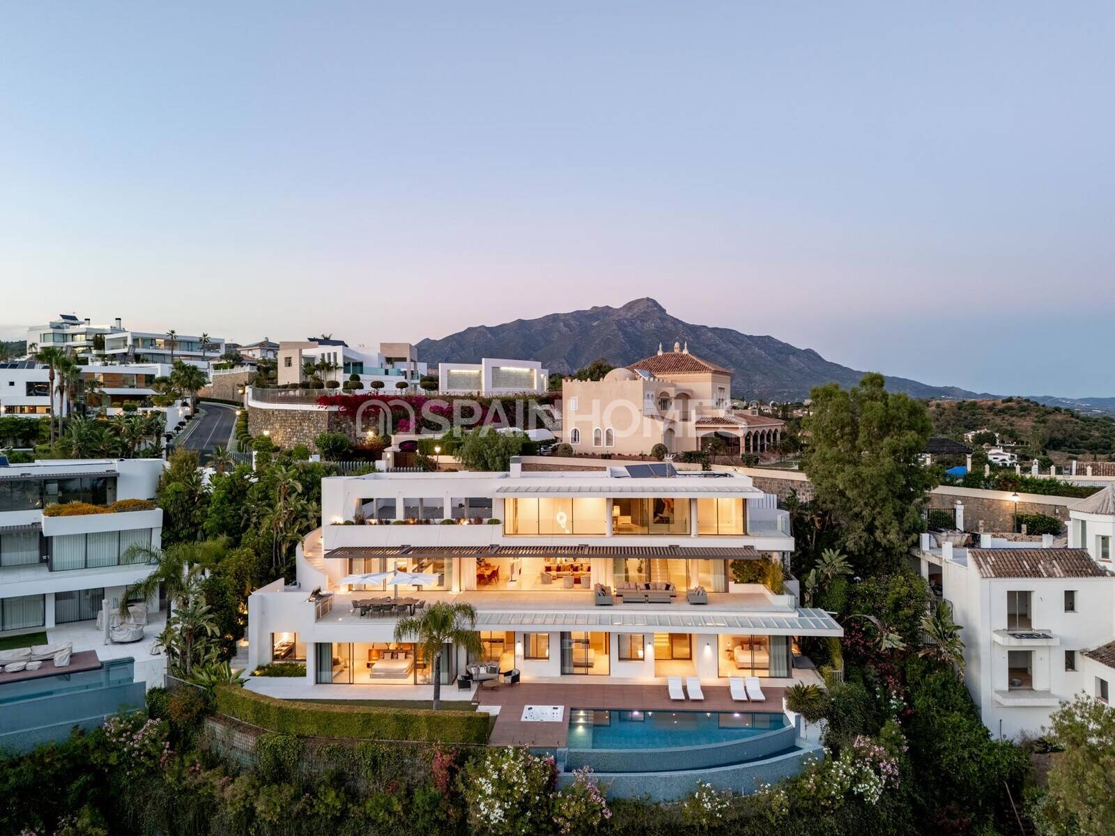 Villa Benahavis, Malaga, Spānijā 5 istabas, 546 m2 Nr. 155334