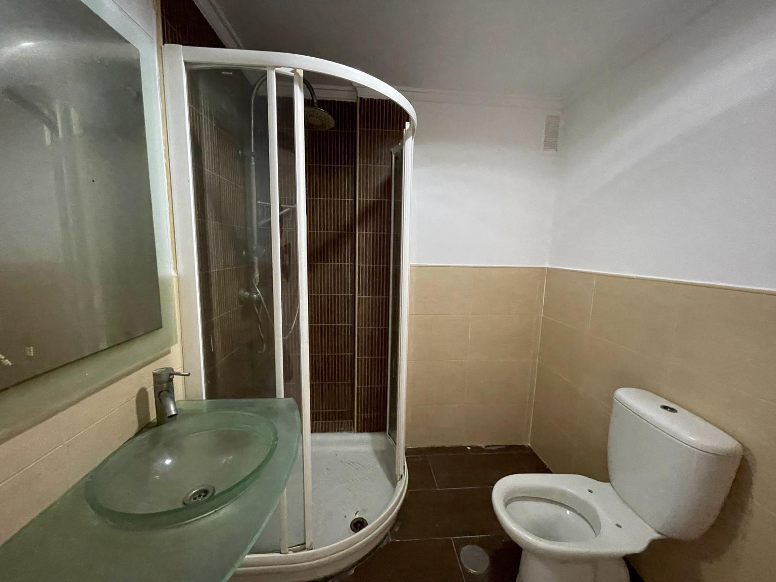 Apartamento en Torrevieja, Alicante, España 1 dormitorio, 84 m2 No. 182950