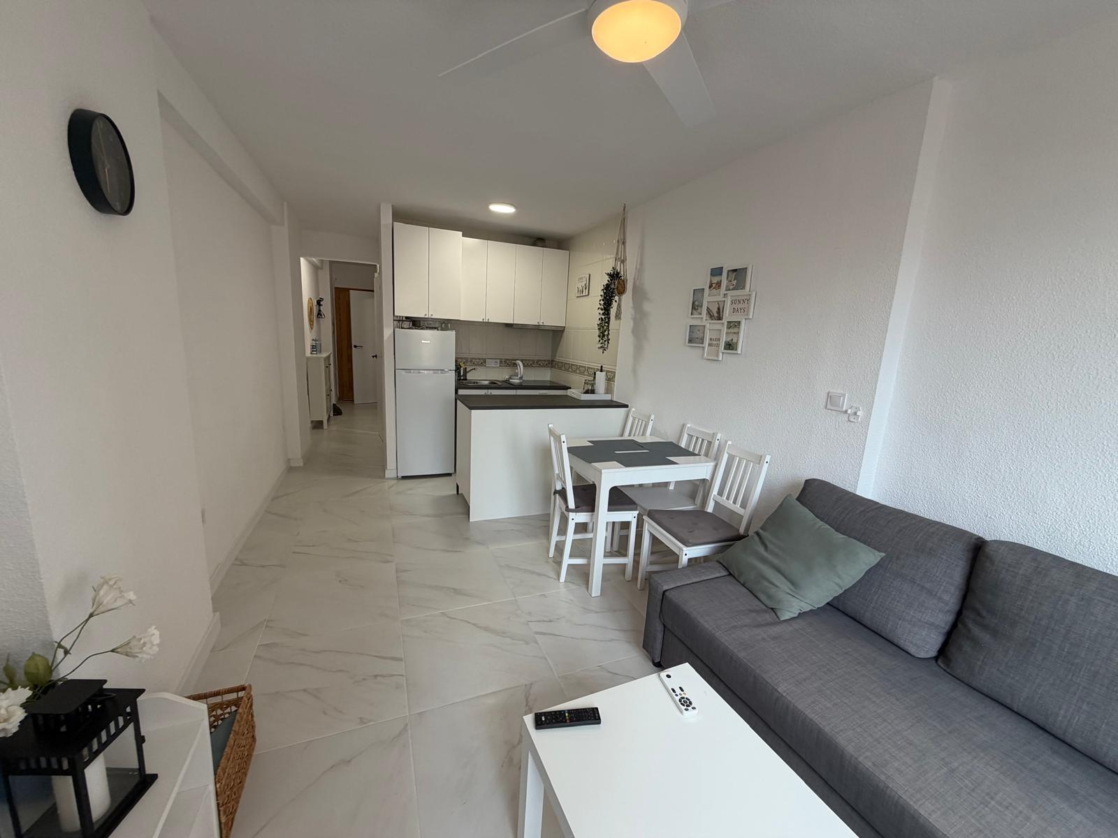 Apartamento en Torrevieja, Alicante, España 1 dormitorio, 35 m2 No. 182949