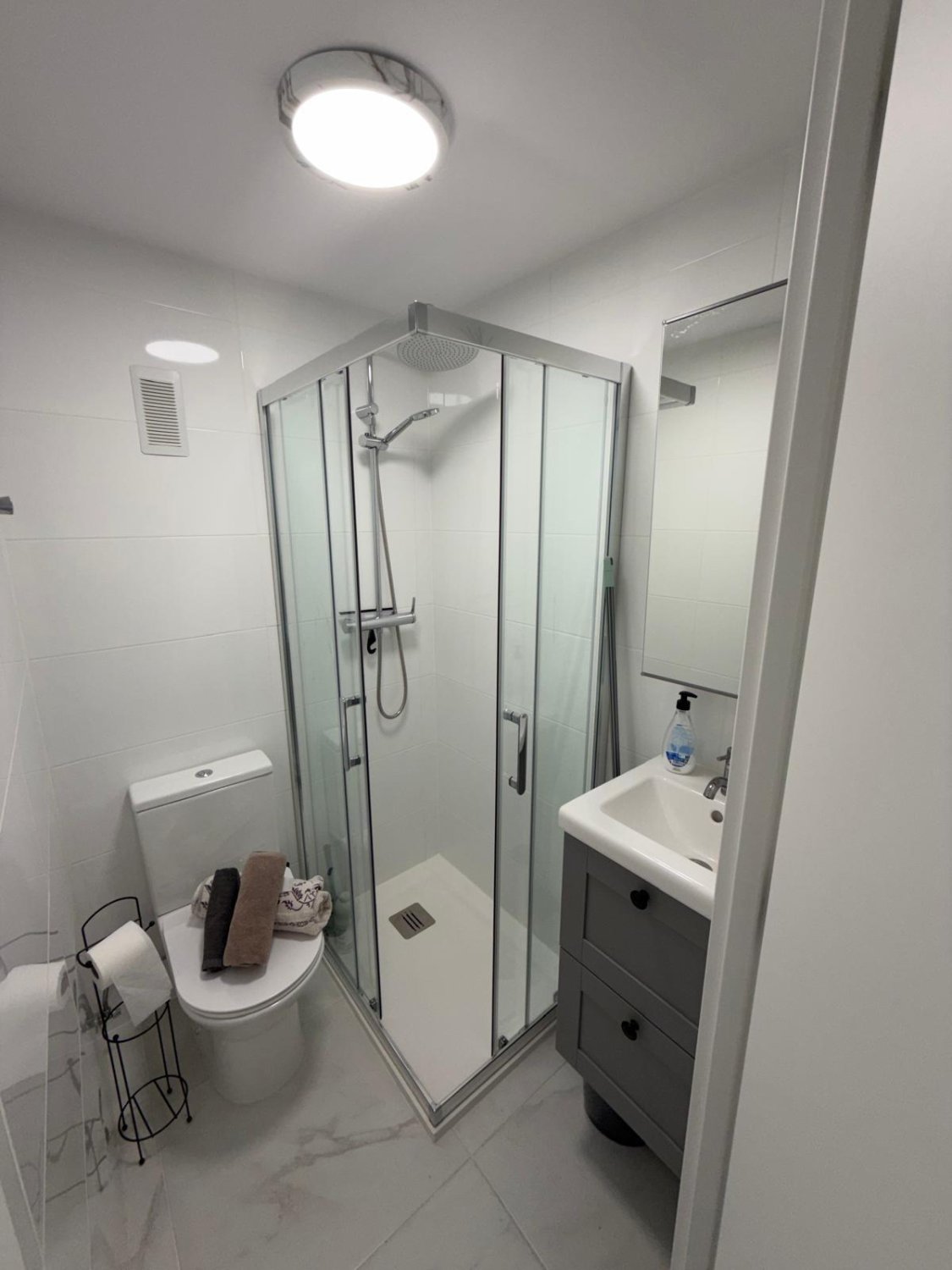Apartamento en Torrevieja, Alicante, España 1 dormitorio, 35 m2 No. 182949