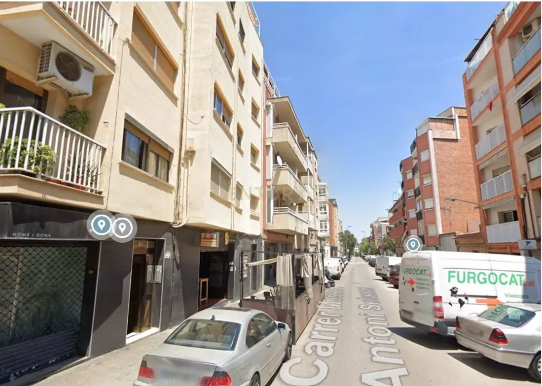 Apartment in Sant Boi de Llobregat, Barcelona, Spain 3 bedrooms,  No. 191084