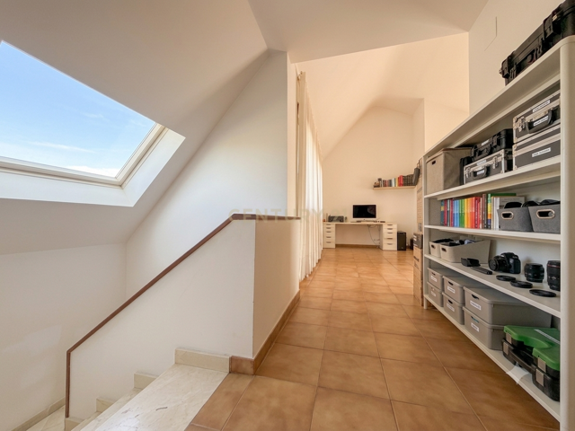 Talo Campins, Barcelona, Espanja 5 makuuhuonetta, 179 m2 No. 191086