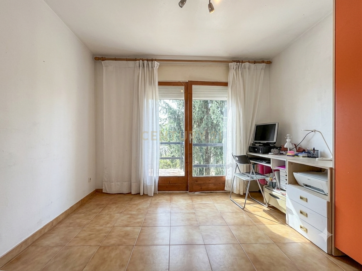 Talo Campins, Barcelona, Espanja 5 makuuhuonetta, 179 m2 No. 191086