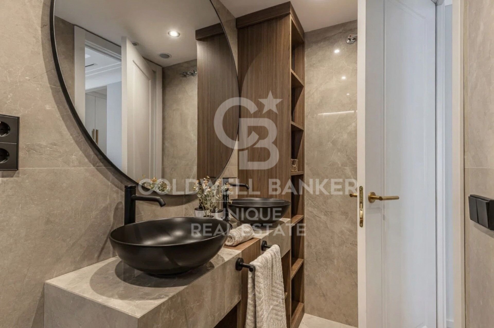 Квартира в Мадрид, Испания 3 спальни, 235м2 №157337