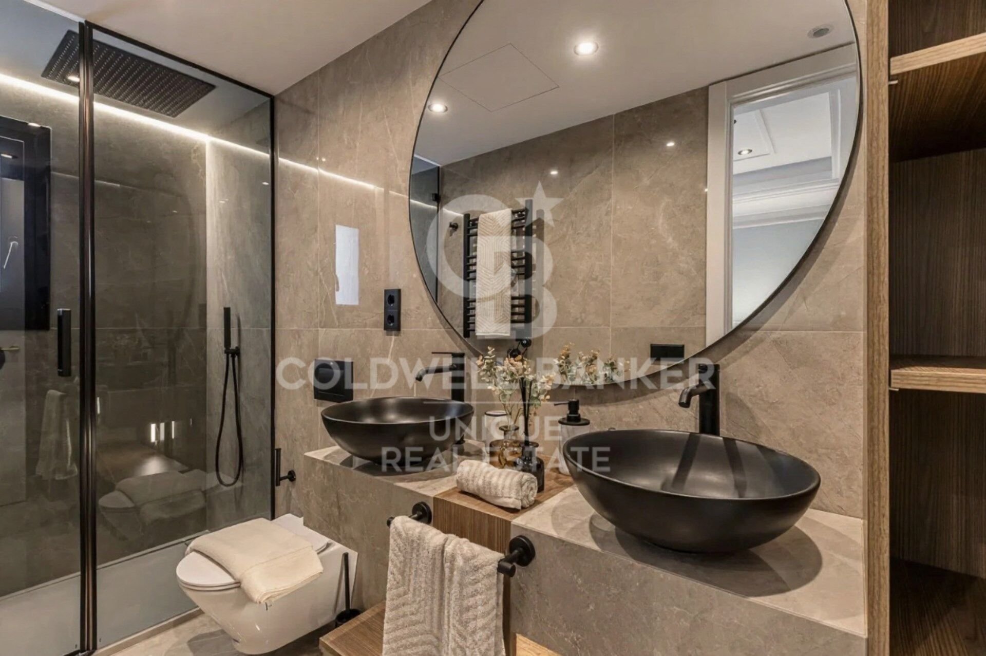Квартира в Мадрид, Испания 3 спальни, 235м2 №157337