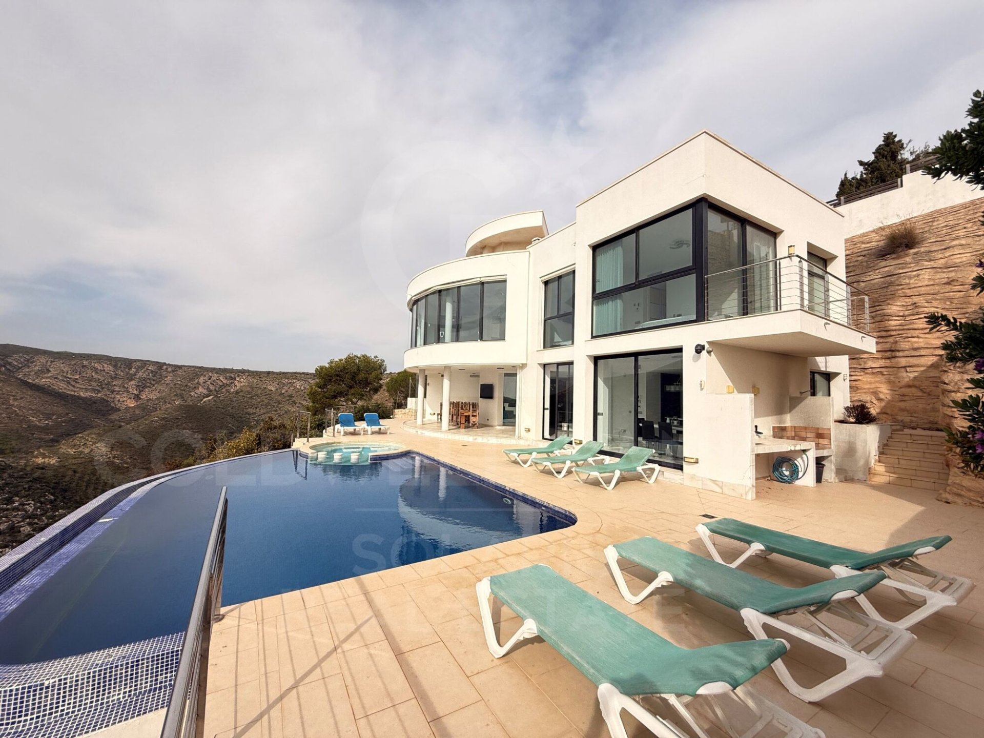 Villa à Javea, Alicante, Espagne 4 chambres, 400 m2 No. 157336