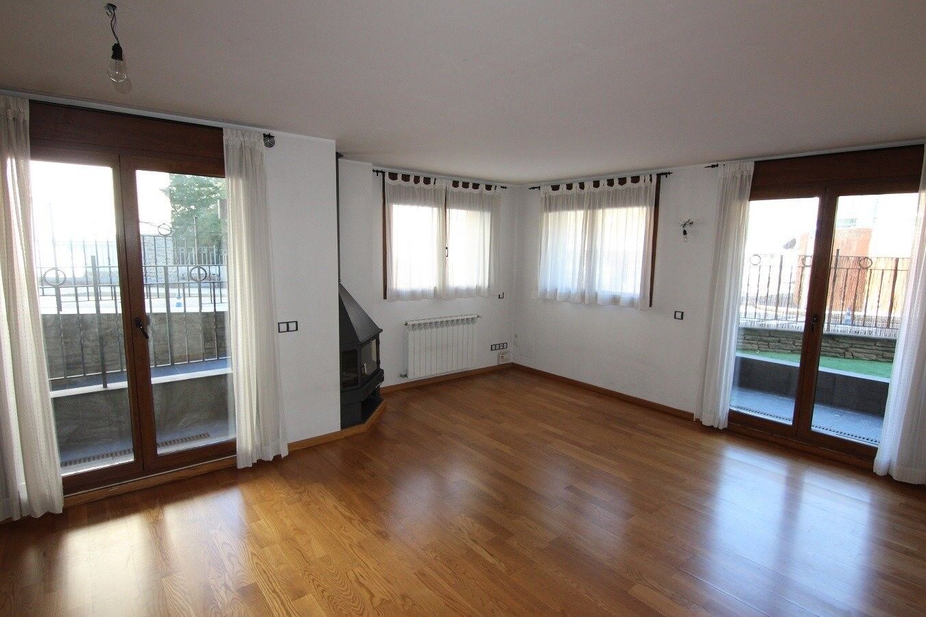 Apartment in Principado De Andorra (Ninguna Poblacion Tiene C.P.), Lleida, Spain 3 bedrooms, 92 sq.m. No. 157335