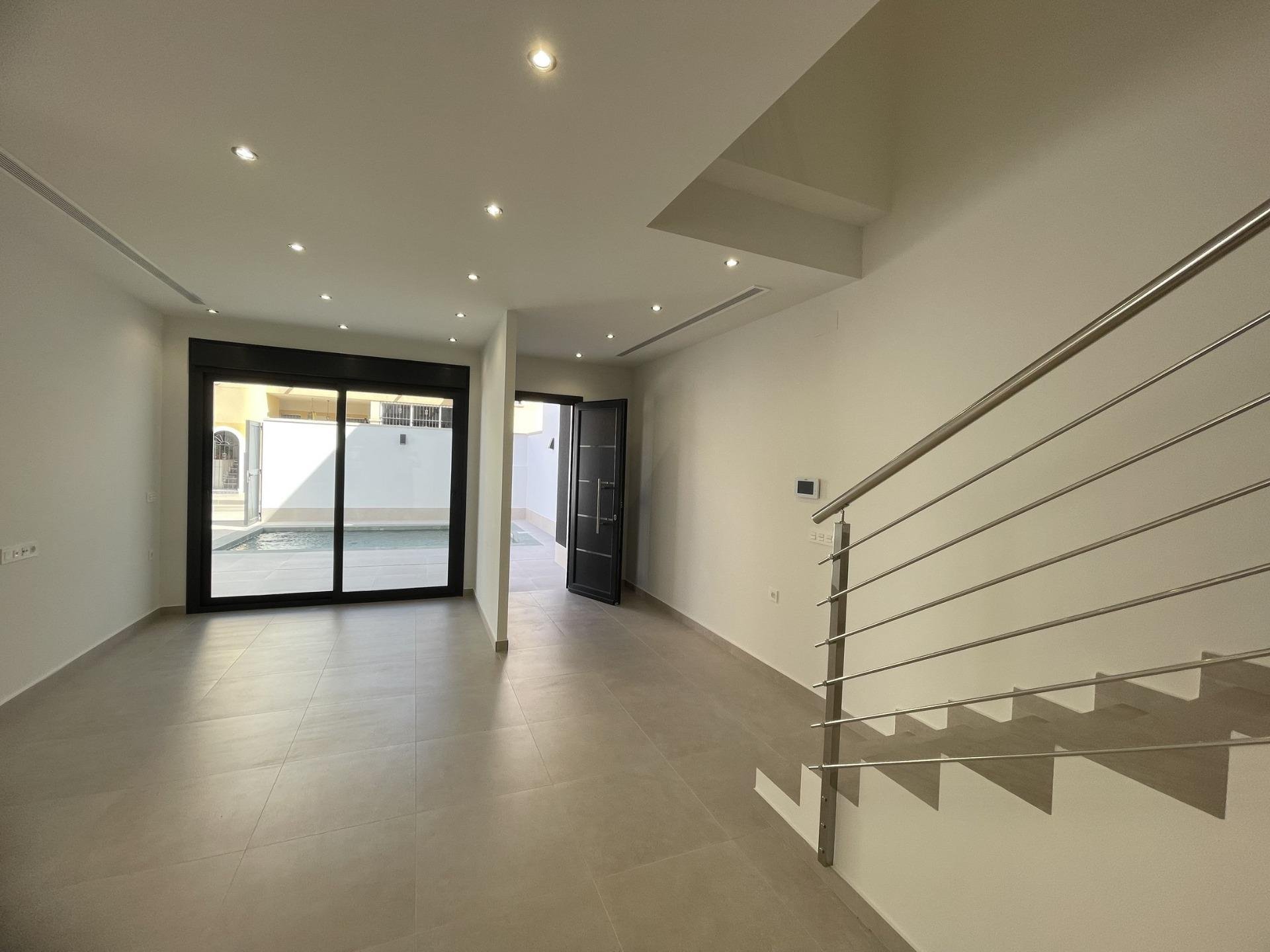 Villa en Almoradí, Alicante, España 3 dormitorios, 134 m2 No. 143044