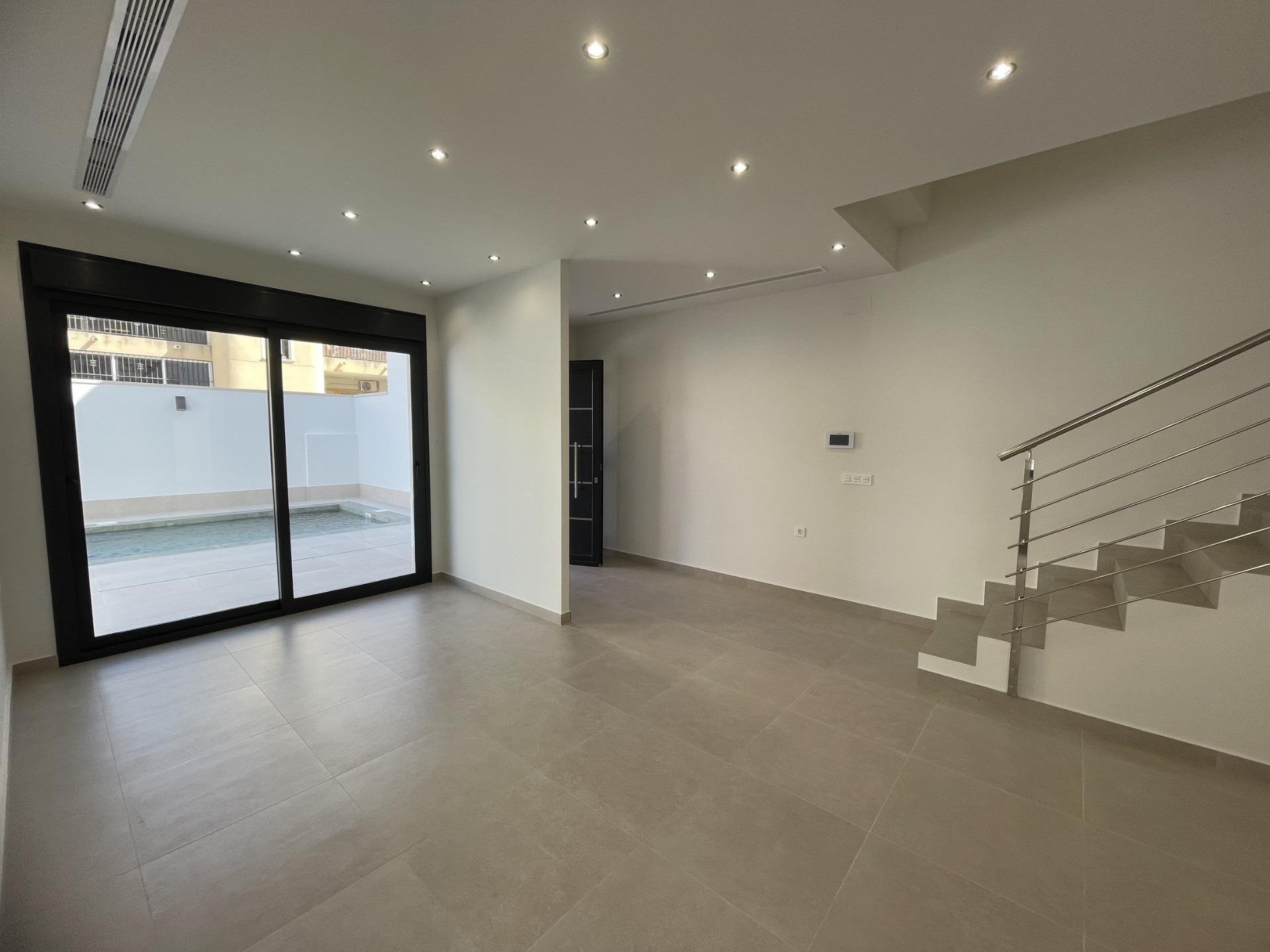 Villa en Almoradí, Alicante, España 3 dormitorios, 134 m2 No. 143044