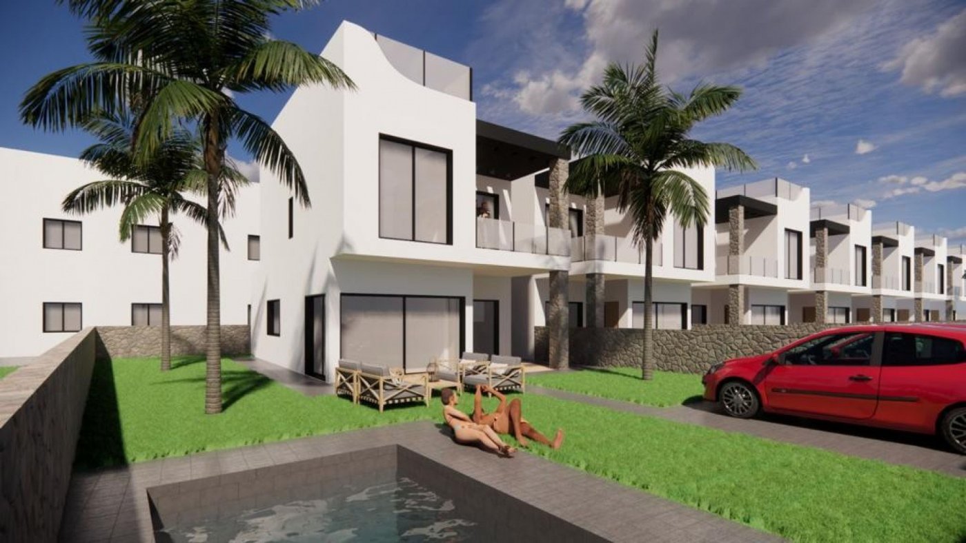 Villa a Torrevieja, Alicante, Spagna 4 camere da letto, 125 mq. N° 165218
