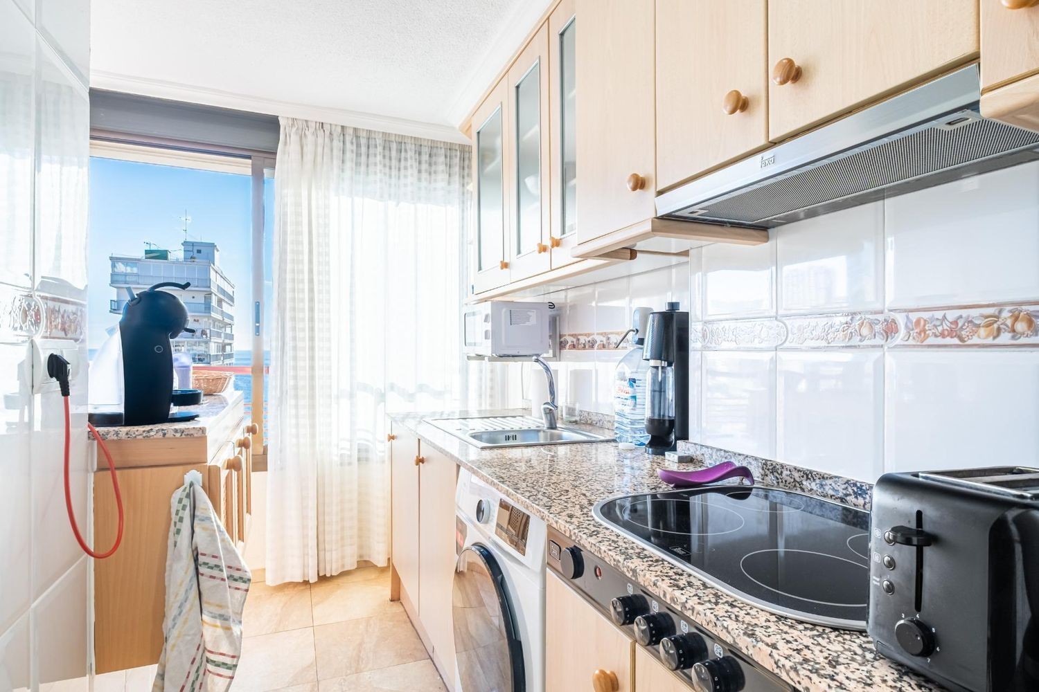 Apartamento en Benidorm, Alicante, España 2 dormitorios, 60 m2 No. 179702
