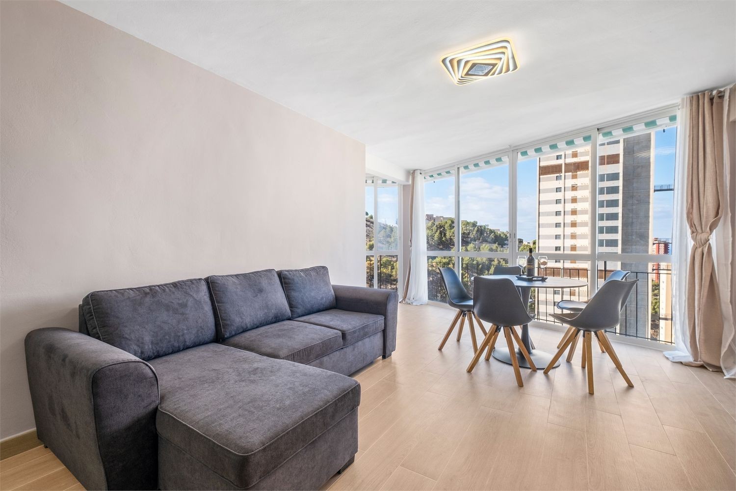 Apartment in Benidorm, Alicante, Spain 2 bedrooms, 65 sq.m. No. 179706