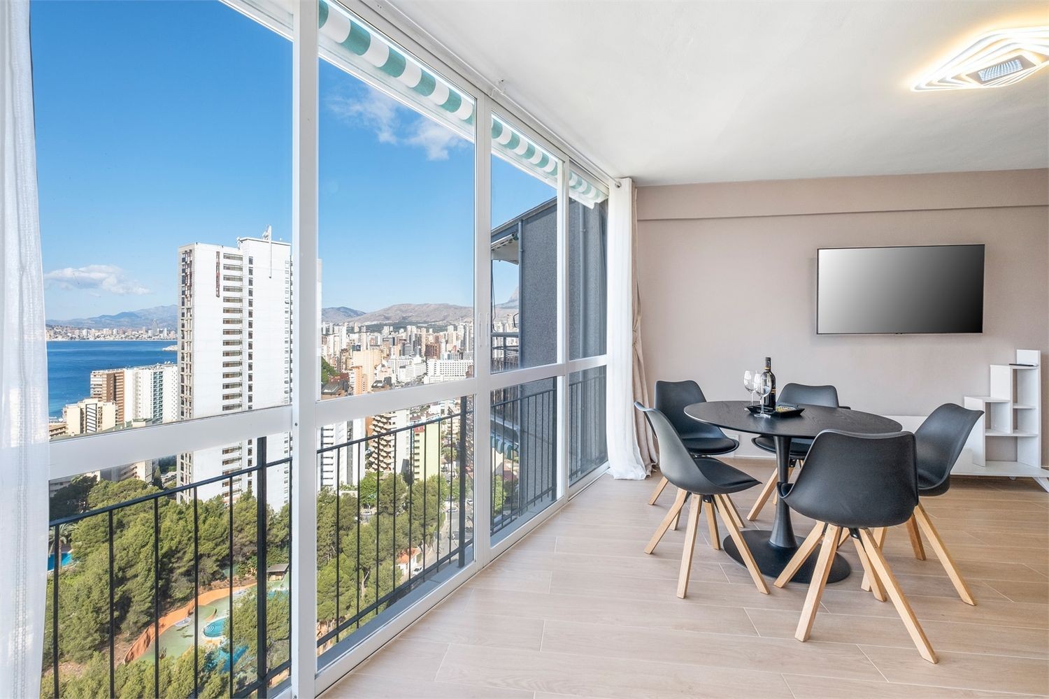 Apartment in Benidorm, Alicante, Spain 2 bedrooms, 65 sq.m. No. 179706
