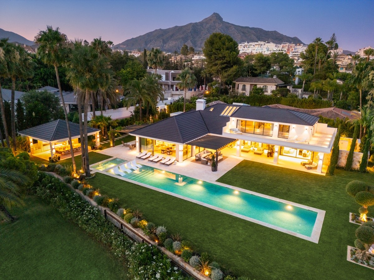 Villa Marbella, Malaga, Spānijā 7 istabas, 1636 m2 Nr. 134562