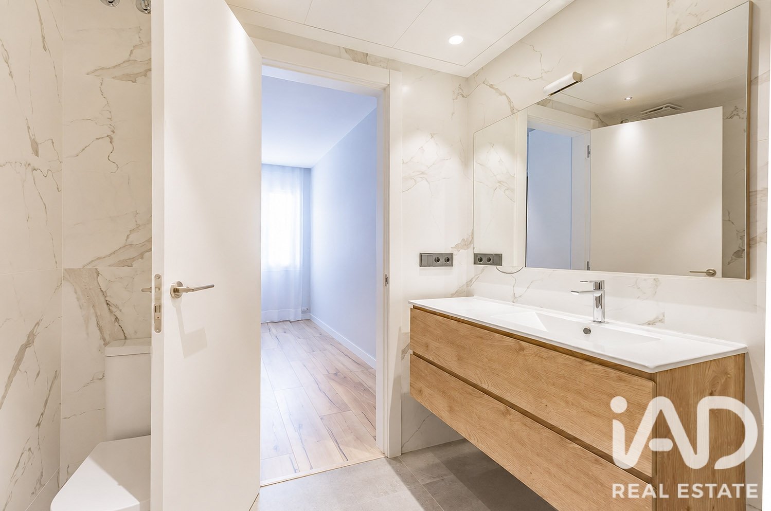 Townhouse in Sabadell, Barcelona, Spain 4 bedrooms, 221.84 sq.m. No. 187971