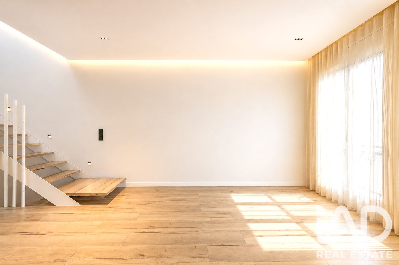 Townhouse in Sabadell, Barcelona, Spain 4 bedrooms, 221.84 sq.m. No. 187971