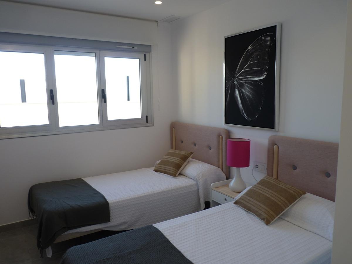 Bungalo Pilar de la Horadada, Alicante, Spānijā 2 istabas, 77 m2 Nr. 95977