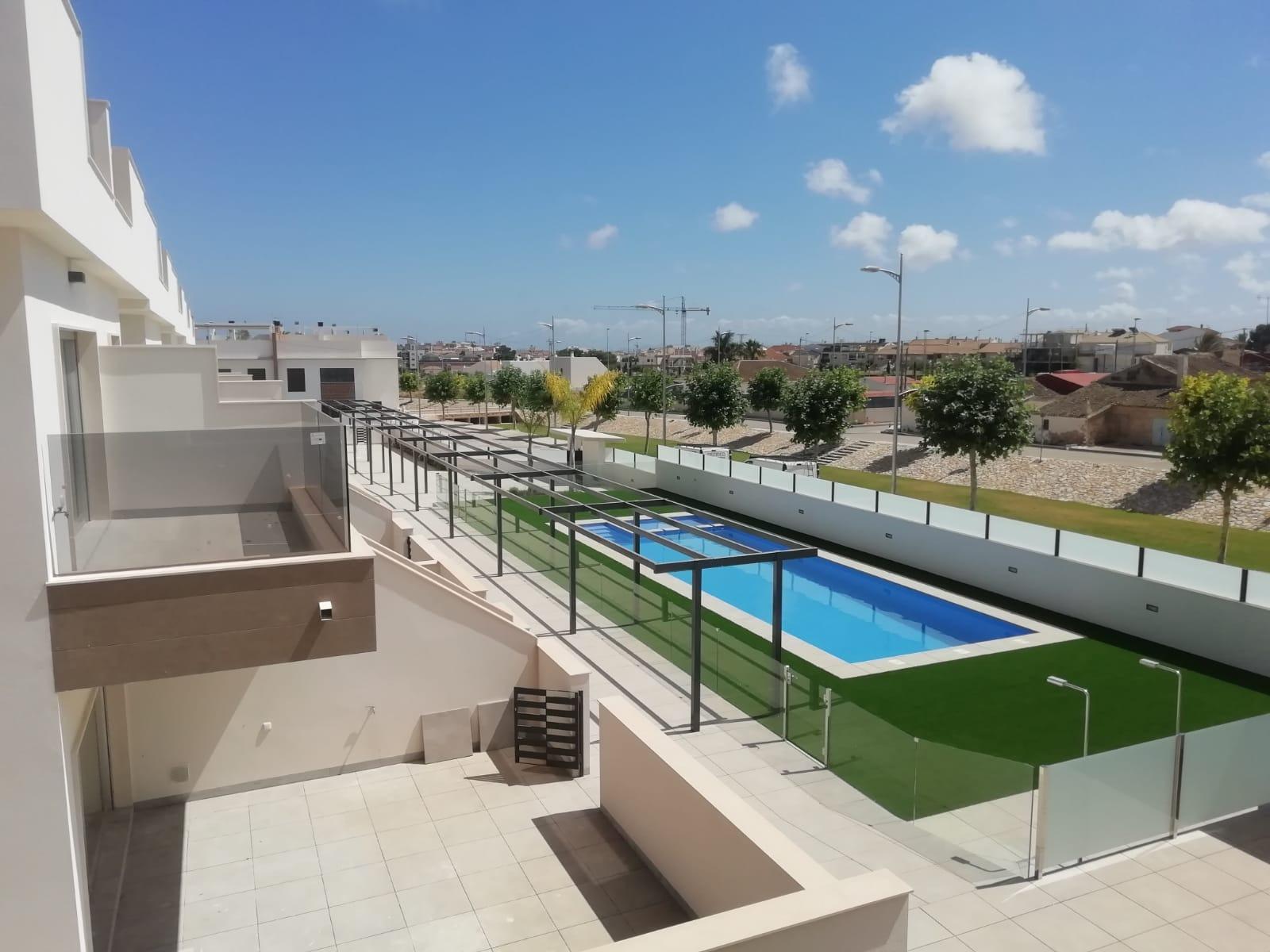 Bungalo Pilar de la Horadada, Alicante, Spānijā 2 istabas, 77 m2 Nr. 95977