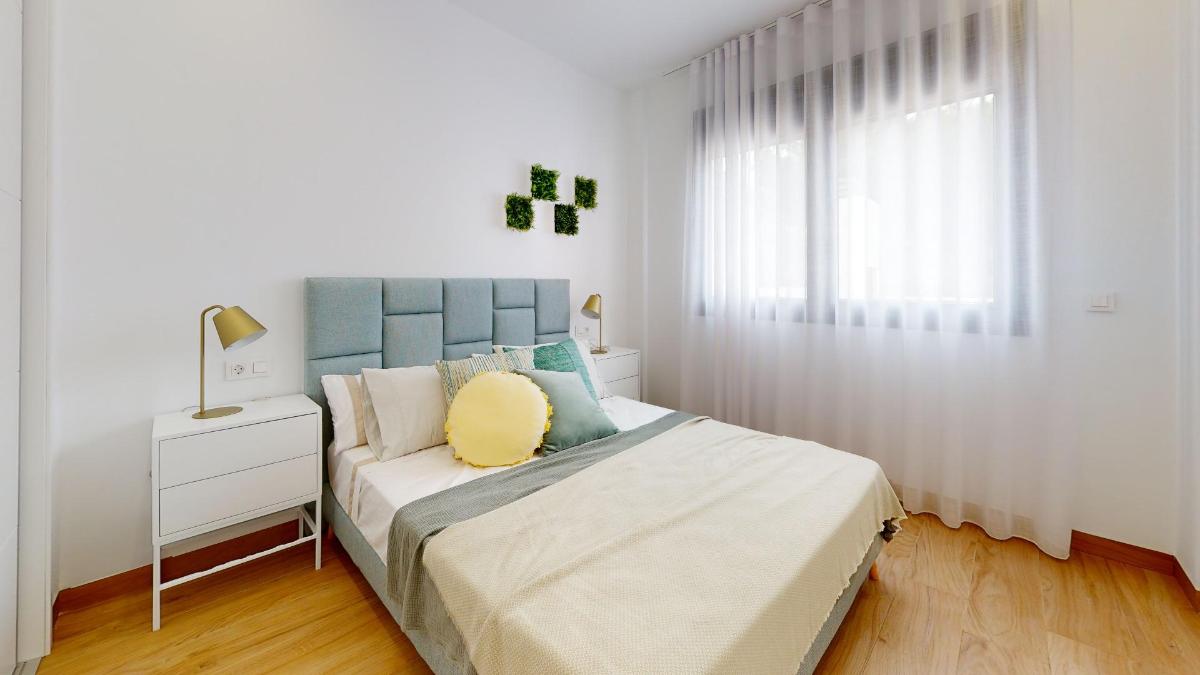 Bungalow in Torrevieja, Alicante, Spain 2 bedrooms, 131 sq.m. No. 95980