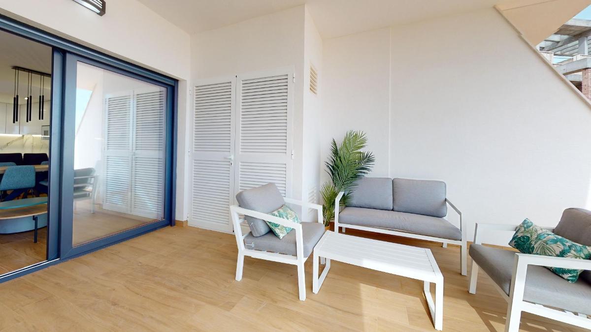 Bungalow in Torrevieja, Alicante, Spain 2 bedrooms, 131 sq.m. No. 95980