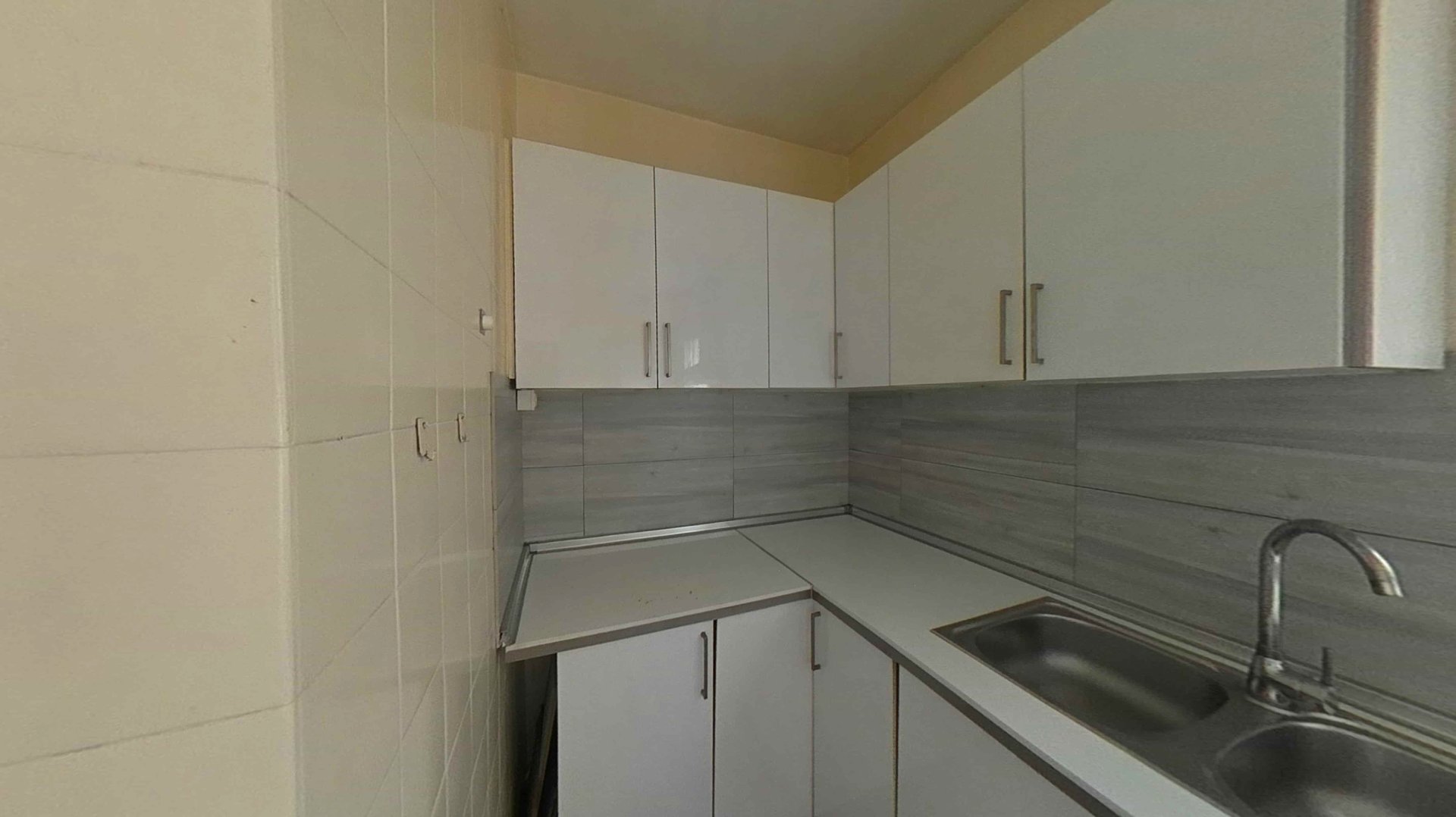 Apartment à Badalona, Barcelona, Espagne 2 chambres, 97 m2 No. 195287