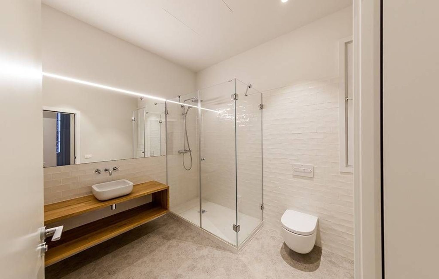Apartamento en Barcelona, España 2 dormitorios, 110 m2 No. 161321
