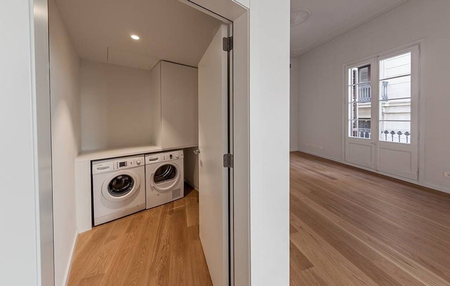 Apartamento en Barcelona, España 2 dormitorios, 110 m2 No. 161321