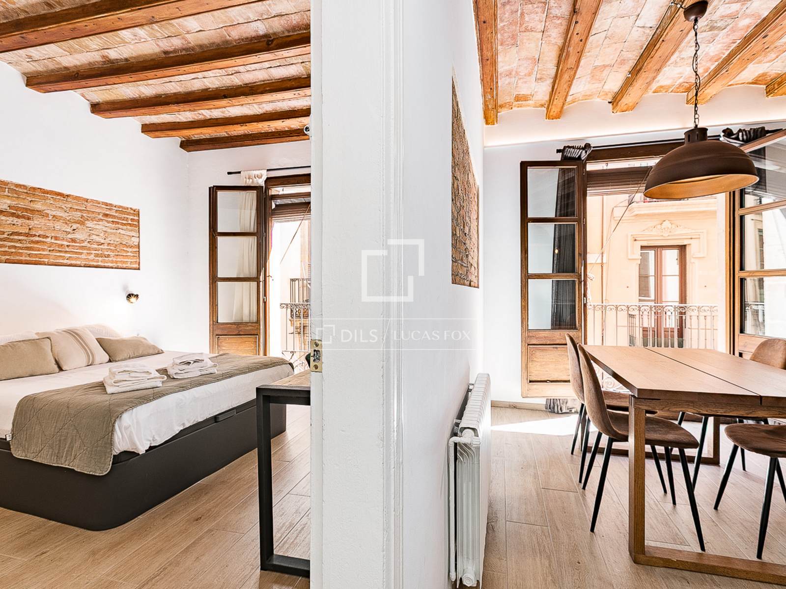 Lägenhet i Barcelona, Spanien 3 sovrum, 88 kvm. Nr. 164903