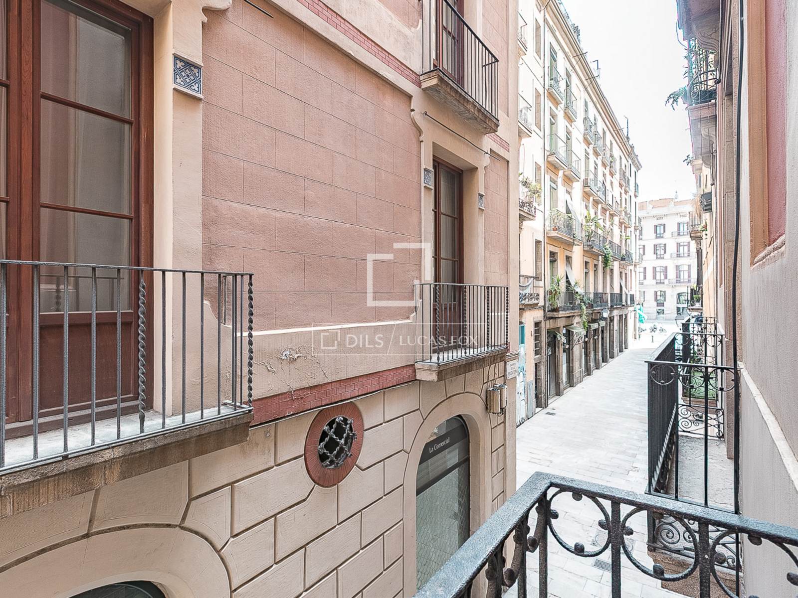 Lägenhet i Barcelona, Spanien 4 sovrum, 167 kvm. Nr. 164904