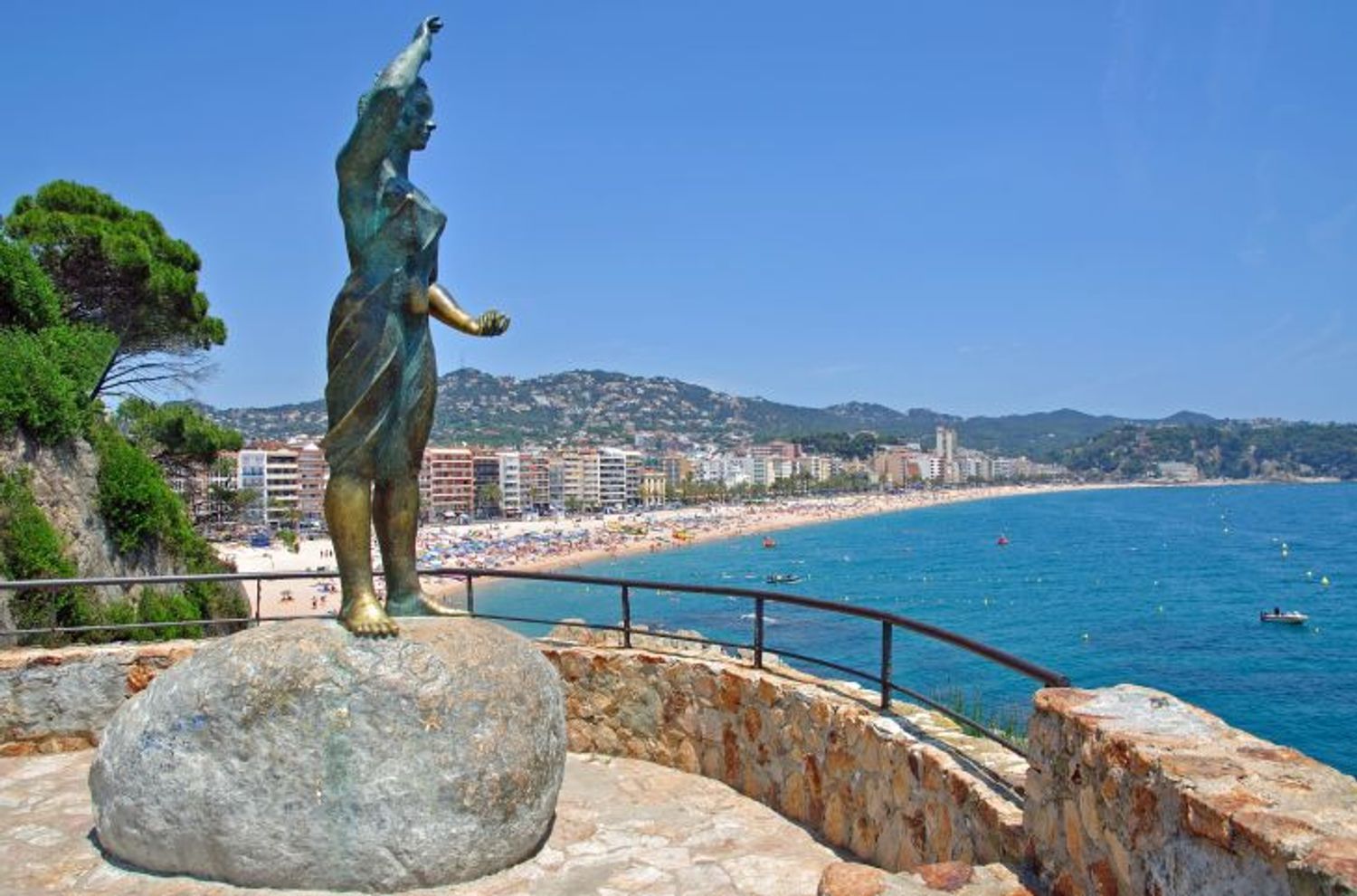 Apartment in Lloret de Mar, Girona, Spain 4 bedrooms, 128 sq.m. No. 168493