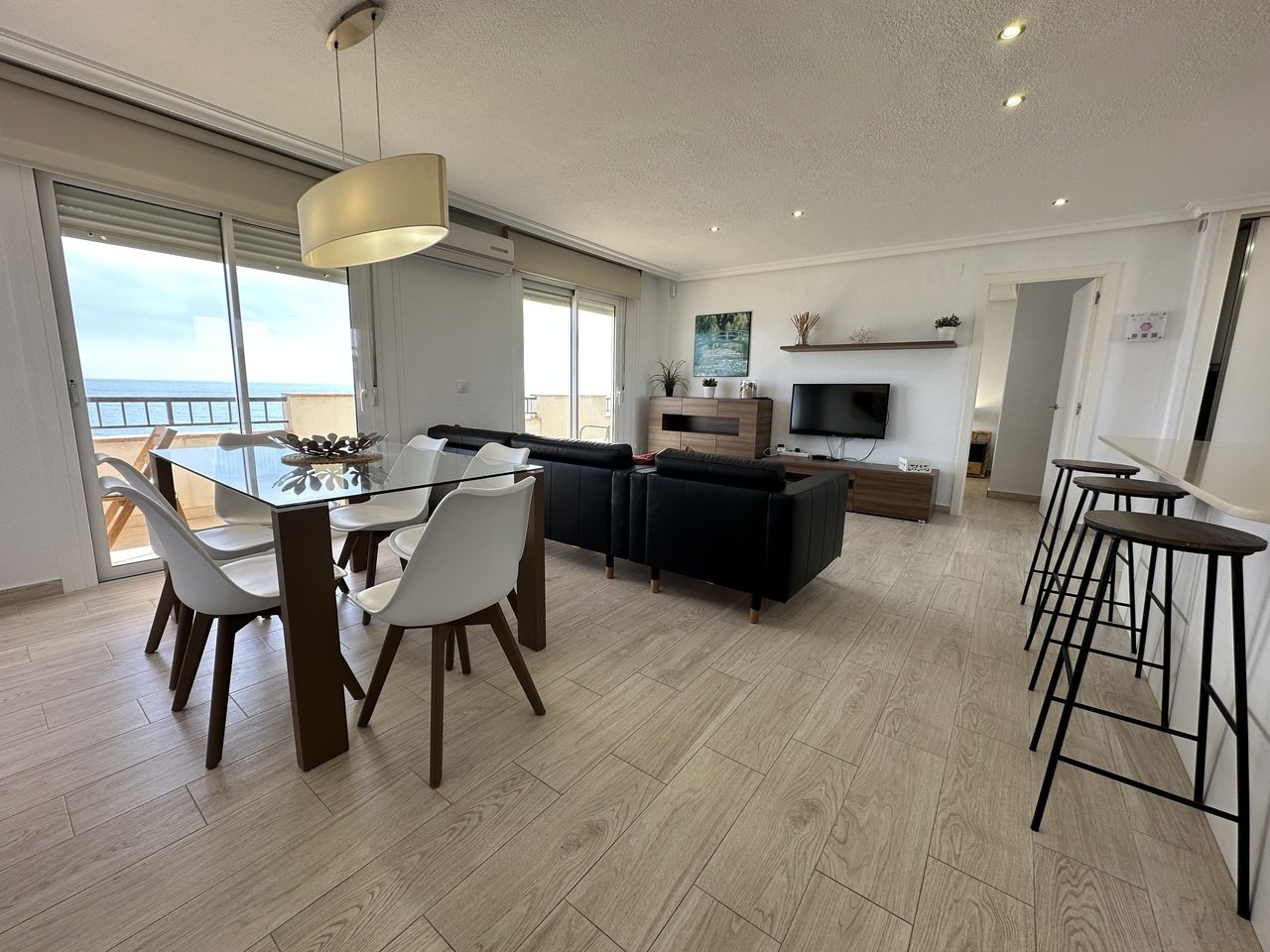 Dzīvoklis Mil Palmeras, Alicante, Spānijā 3 istabas, 96 m2 Nr. 149777