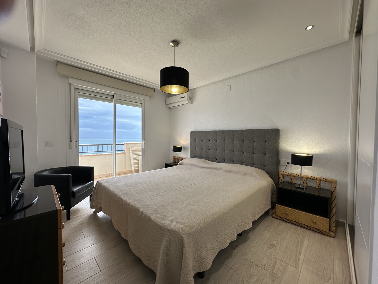 Dzīvoklis Mil Palmeras, Alicante, Spānijā 3 istabas, 96 m2 Nr. 149777