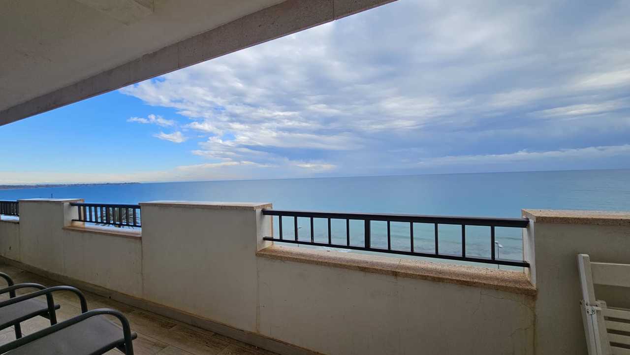 Dzīvoklis Mil Palmeras, Alicante, Spānijā 3 istabas, 96 m2 Nr. 149777