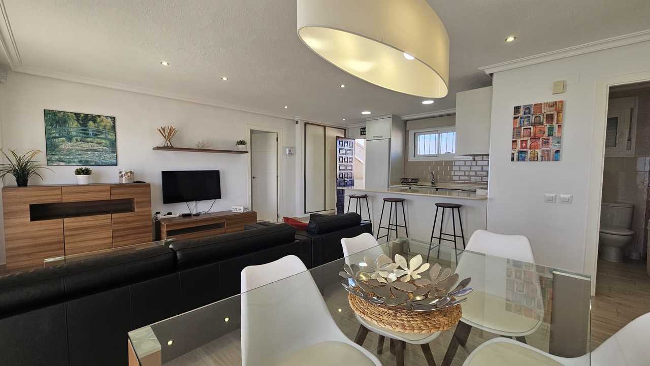 Dzīvoklis Mil Palmeras, Alicante, Spānijā 3 istabas, 96 m2 Nr. 149777