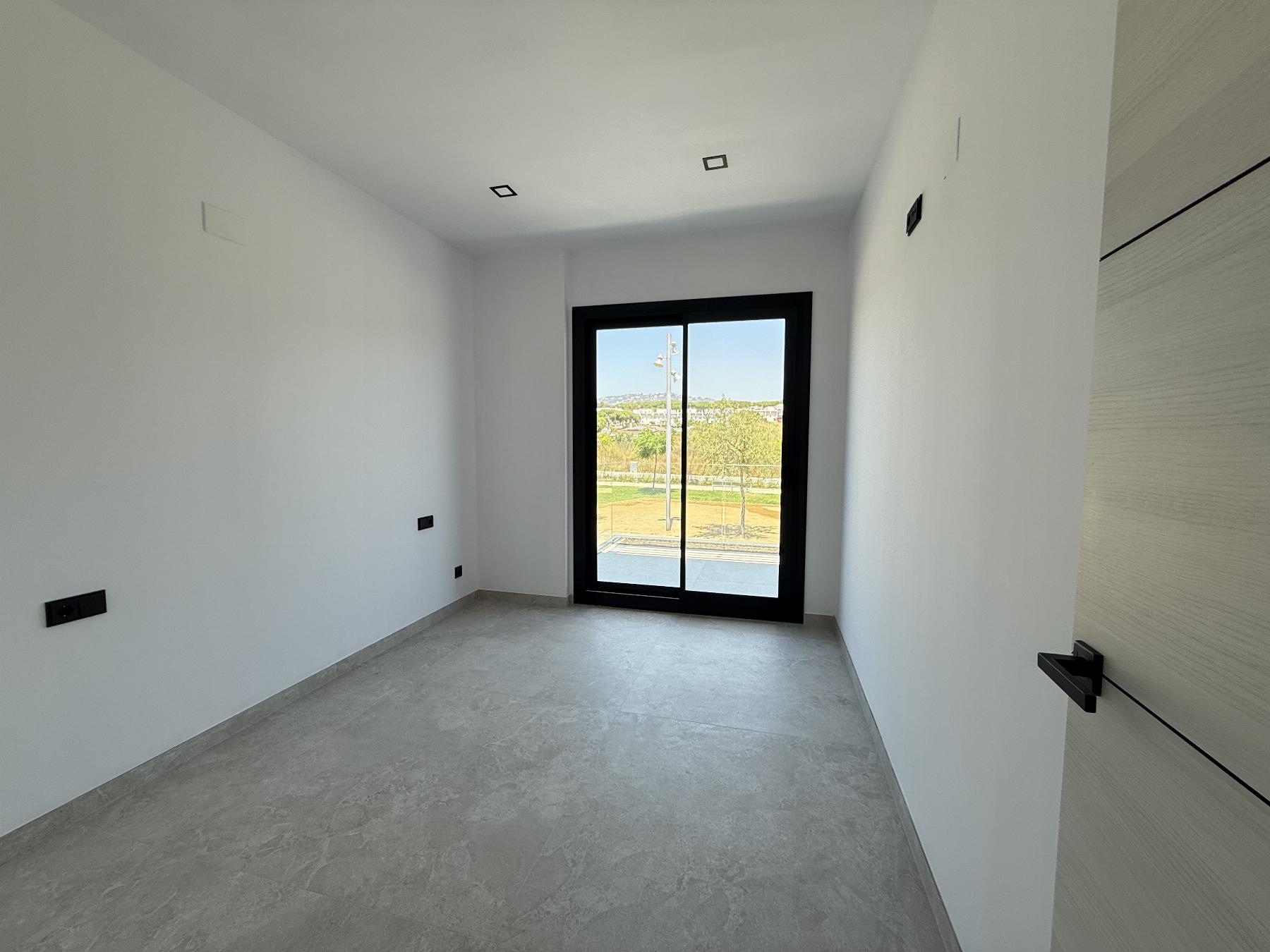 House in S'Agaro, Girona, Spanien 4 Schlafzimmer, 232 m2 Nr. 146998