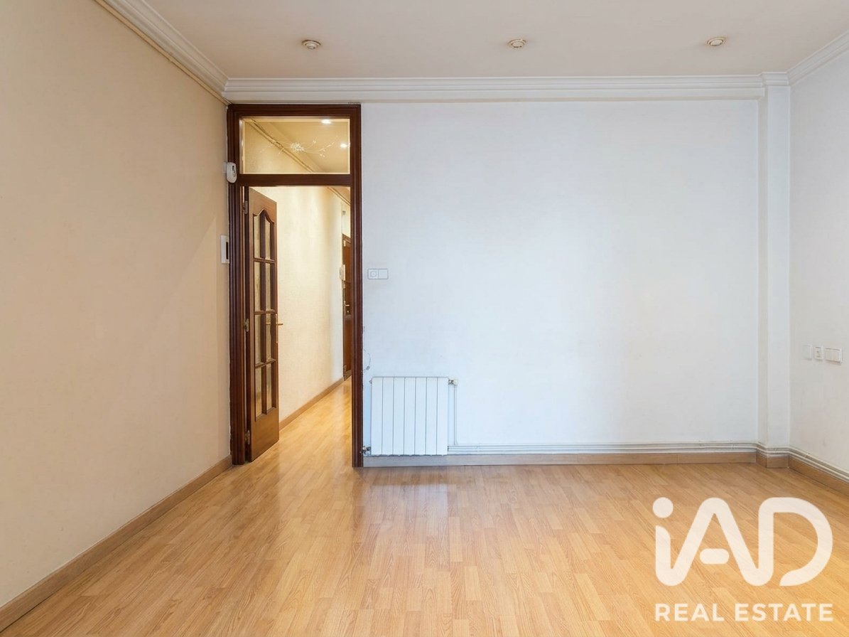 Huoneisto Barcelona, Espanja 3 makuuhuonetta, 70 m2 No. 195825