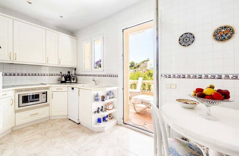 Villa en Costa De La Calma, Mallorca, España 4 dormitorios, 464 m2 No. 147784