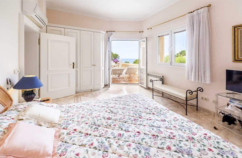 Villa en Costa De La Calma, Mallorca, España 4 dormitorios, 464 m2 No. 147784
