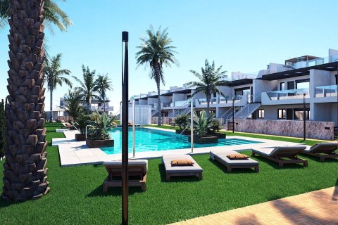Bungalow w Pilar de la Horadada, Alicante, Hiszpania 3 sypialnie, 87 mkw. nr 181094